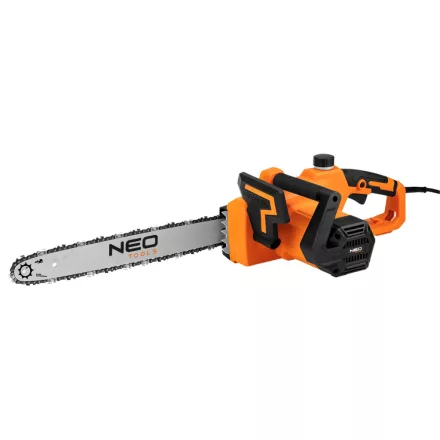 NEO TOOLS 04-633 Elektromos láncfűrész, 2200W, 45cm-es láncvezető, szerszám nélküli láncfeszítés és csere