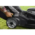 STIGA akkumulátoros fűnyíró Twinclip 950e V Kit  (akkumulátorral és töltővel)