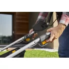 STIGA akkumulátoros fűnyíró Twinclip 950e V Kit  (akkumulátorral és töltővel)