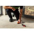 NEO-Tools-49-951-Kicsapozsinor-festek-muanyag-hazas-30m-13-as-gyorsitoattetel-a-zsinor-visszatekereshez-piros-porfestek