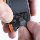 beta-1838pocket-csuklos-led-zsebreflektor-kettos-vilagitassal-es-vezeteknelkuli-toltovel-018380080