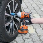 BETA 1984/K1200 Irányváltós ütvecsavarbehajtó, 20 V, szénkefe nélküli motor, 1/2” csatlakozó - 1000 Nm (019840120) 2 db 6 Ah lítiumion akkumulátorral és gyorstöltővel